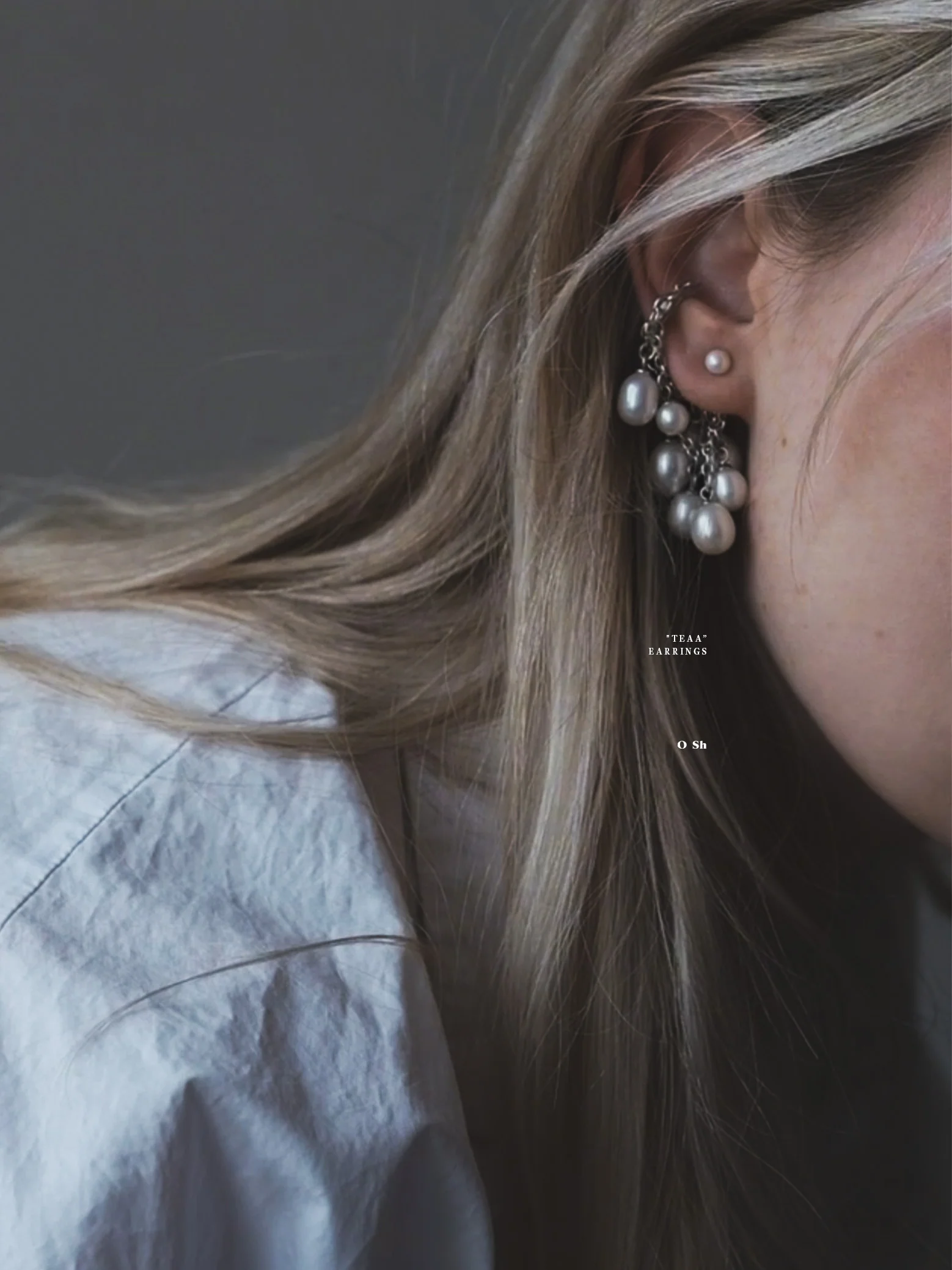 "TEAA" EARRINGS SILVER - Image 3